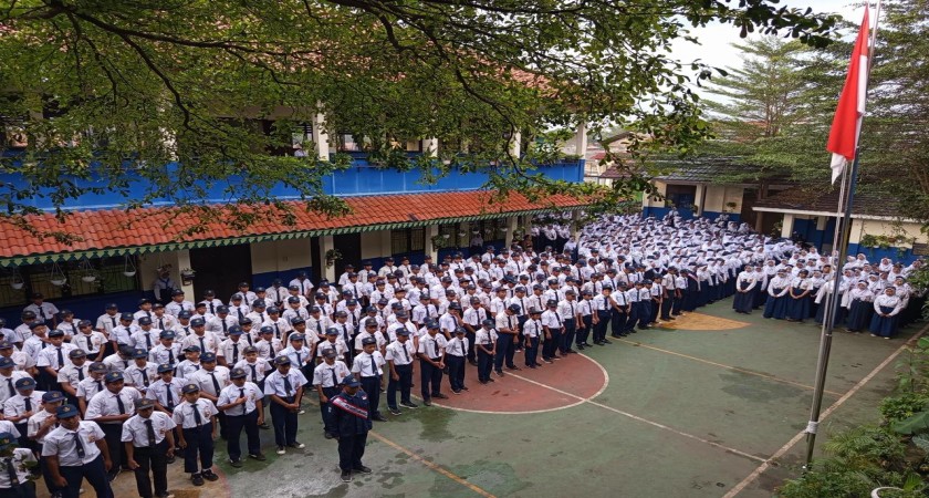 ✨ Semangat Hardiknas di SMPN 16 Depok: Apresiasi Prestasi, Wujudkan Generasi Berkarakter ✨
